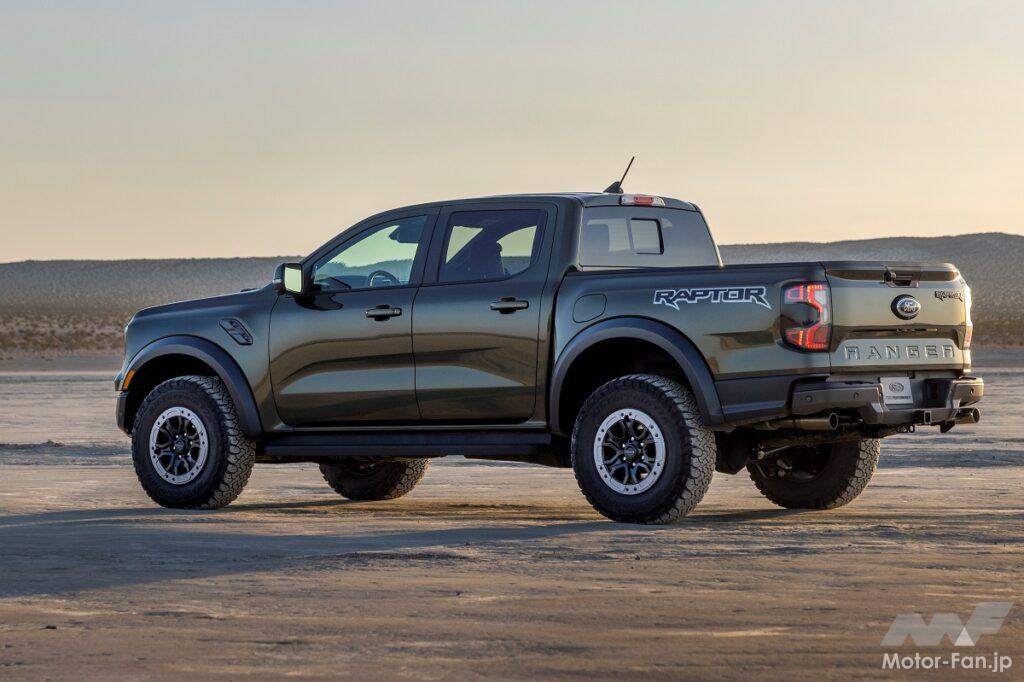 「フォードが新型「レンジャー・ラプター」を発表！ 3.0LエコブーストV6エンジンと2.5インチFOXライブバルブショックを搭載し、北米の地平線に広がる砂丘を駆け抜ける！」の3枚目の画像