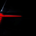 「新型コンパクトSUV！三菱自動車がインドネシア国際オートショーでワールドプレミア！ ティザー動画を公開」の2枚目の画像ギャラリーへのリンク