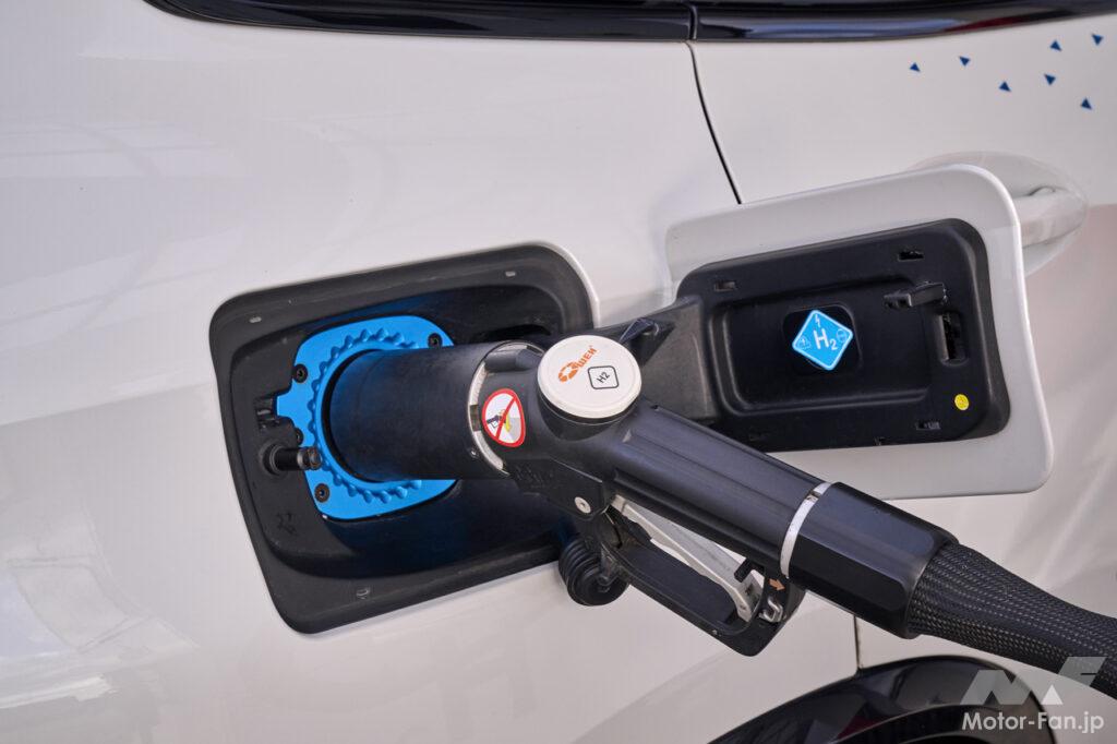 「燃料電池実験車両「BMW iX5ハイドロジェン」が公道を走る！ BMWが日本での実証実験をスタート！」の6枚目の画像