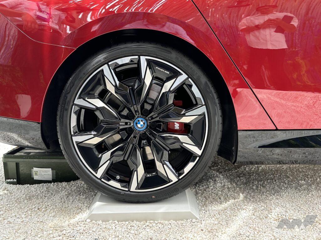 「新型BMW5シリーズは798万円～ 2.0Lガソリン／ディーゼルと電気自動車がラインアップ」の22枚目の画像