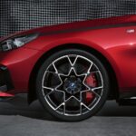 「BMW、新型「5シリーズセダン」・「i5」に、モデル専用のMパフォーマンス・パーツを追加発表！高品質カーボン・コンポーネント装備は2023年10月のモデル投入と同時発売！」の4枚目の画像ギャラリーへのリンク