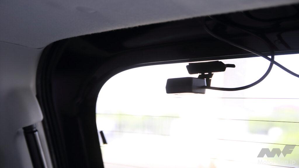 「走行中も駐車中も3カメラでクルマの中と外をバッチリ録画！ ユピテルの新世代ドライブレコーダー『marumie Y-3100』をチェック！【CarGoodsMagazine】」の5枚目の画像