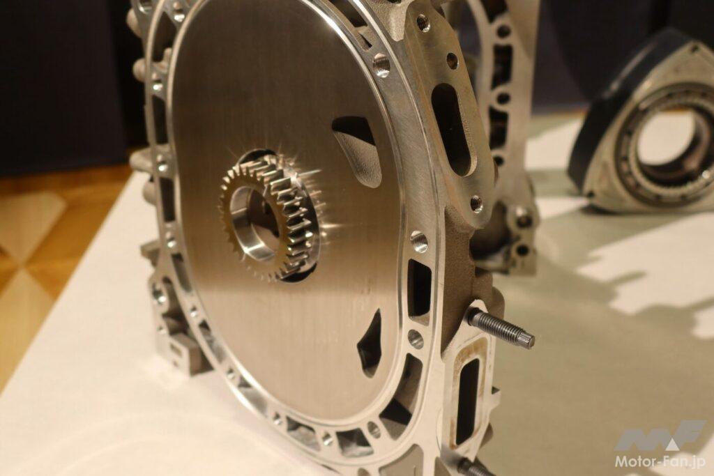 「マツダ8C型ロータリーは、SKYACTIVで培った技術で新開発した『理想を追求した新しいロータリーエンジン』だ【内燃機関超基礎講座】」の26枚目の画像