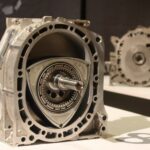 「マツダ8C型ロータリーは、SKYACTIVで培った技術で新開発した『理想を追求した新しいロータリーエンジン』だ【内燃機関超基礎講座】」の31枚目の画像ギャラリーへのリンク
