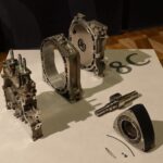 「マツダ8C型ロータリーは、SKYACTIVで培った技術で新開発した『理想を追求した新しいロータリーエンジン』だ【内燃機関超基礎講座】」の44枚目の画像ギャラリーへのリンク