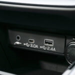 「スバル・レヴォーグレイバック 都会派SUVのディテールをチェック！」の16枚目の画像ギャラリーへのリンク