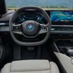 「BMW5シリーズセダンにPHEVが登場！新型「550e xDrive セダン」は489PS/700Nmを発揮！」の4枚目の画像ギャラリーへのリンク