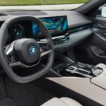 「BMW5シリーズセダンにPHEVが登場！新型「550e xDrive セダン」は489PS/700Nmを発揮！」の1枚目の画像ギャラリーへのリンク