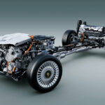 「なんと横置き！新型トヨタ・センチュリー システム最高出力412ps EV走行距離69km パワートレーン詳解」の1枚目の画像ギャラリーへのリンク