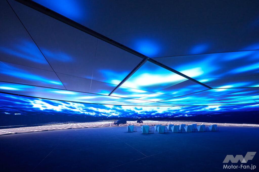 「映像だけど本物にしか見えない！ 超大型LEDスクリーンが備わるデザインプレゼンテーションホールを日産が新設」の16枚目の画像