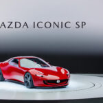「MAZDA ICONIC SP | 2ローターロータリーEVシステム採用の美しいスポーツカーでわかっていること【ジャパンモビリティショー2023】」の7枚目の画像ギャラリーへのリンク