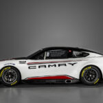 「米国トヨタ「カムリXSE」を発表！ 2024年NASCARカップシリーズ用レースカーもハンマーヘッドフェイスに！」の3枚目の画像ギャラリーへのリンク