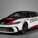 「米国トヨタ「カムリXSE」を発表！ 2024年NASCARカップシリーズ用レースカーもハンマーヘッドフェイスに！」の9枚目の画像ギャラリーへのリンク