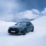「BMW、新型5シリーズ&ドライバーレス車両のテスト走行を、オーストリアの氷上で現地メディア向けに実施！」の44枚目の画像ギャラリーへのリンク