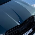「BMW、新型5シリーズ&ドライバーレス車両のテスト走行を、オーストリアの氷上で現地メディア向けに実施！」の33枚目の画像ギャラリーへのリンク