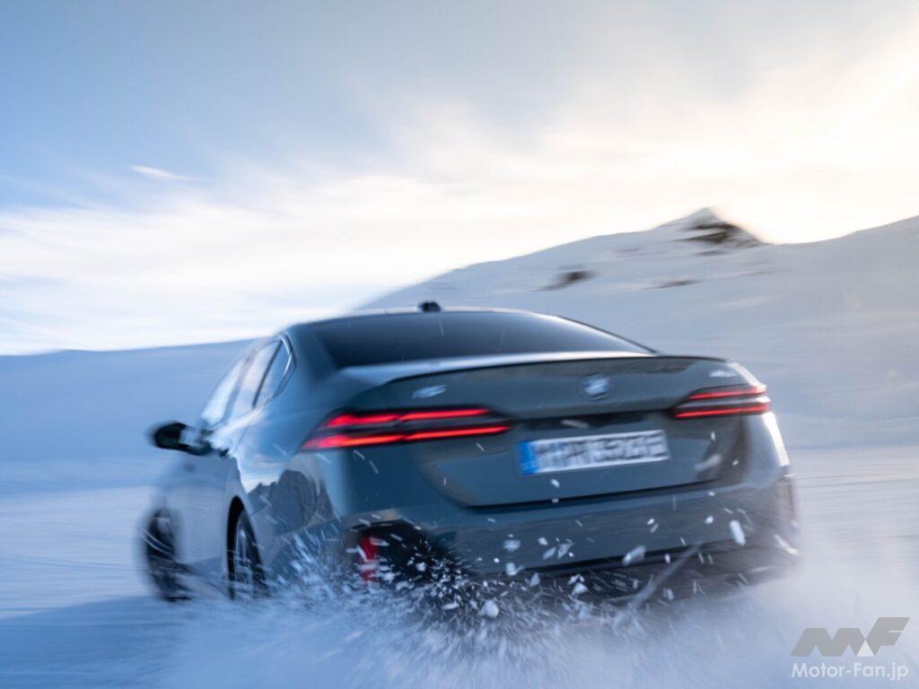「BMW、新型5シリーズ&ドライバーレス車両のテスト走行を、オーストリアの氷上で現地メディア向けに実施！」の16枚目の画像