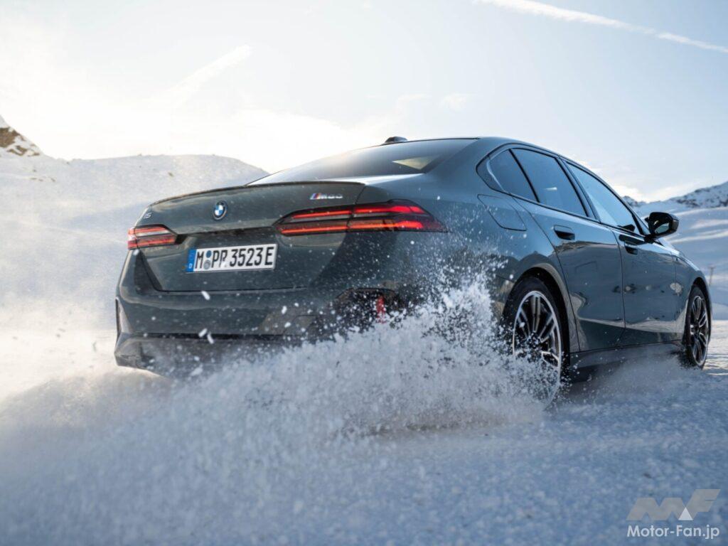 「BMW、新型5シリーズ&ドライバーレス車両のテスト走行を、オーストリアの氷上で現地メディア向けに実施！」の13枚目の画像