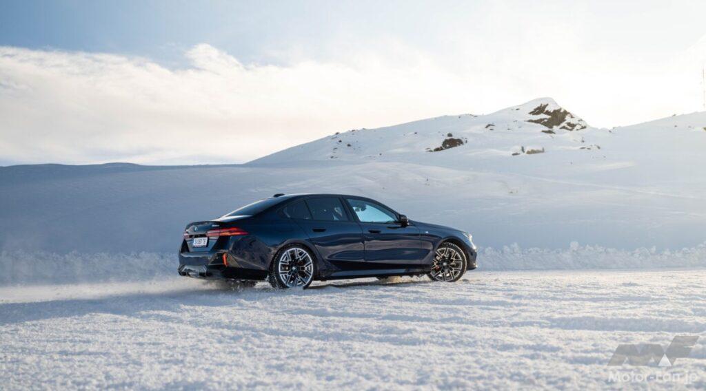 「BMW、新型5シリーズ&ドライバーレス車両のテスト走行を、オーストリアの氷上で現地メディア向けに実施！」の10枚目の画像