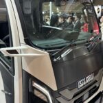 「いすゞ・エルフのおしゃれカスタムが登場！アウトドア仕様の遊べるトラック【東京オートサロン2024】」の3枚目の画像ギャラリーへのリンク