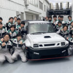 「ベース車はなに？ 日産・自動車大学校の生徒が制作したカスタマイズカー3台が「大阪オートメッセ2024」に出品！」の1枚目の画像ギャラリーへのリンク
