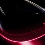 「クライスラーの新型電動コンセプトカーの最終ティザーが公開！ モデルは2月13日19時からオンライン公開！」の1枚目の画像ギャラリーへのリンク
