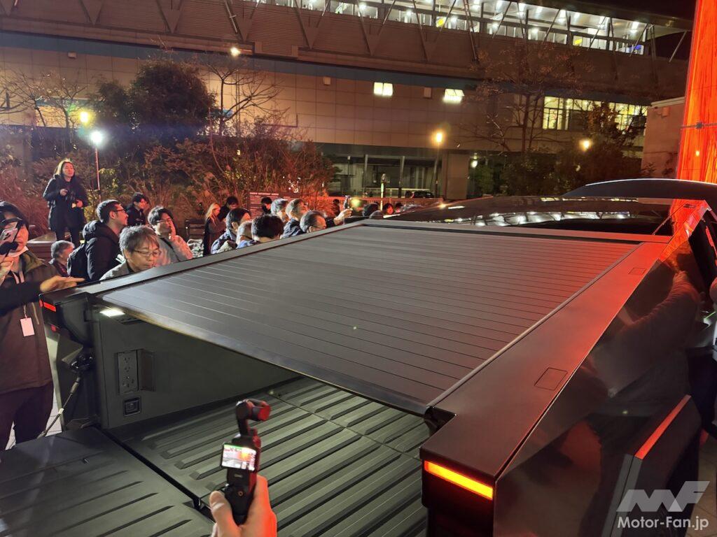 「話題のテスラ・サイバートラックが日本上陸、そして展示ツアーを開催！ やっぱり実車も強烈なインパクトで一見の価値アリ!!」の27枚目の画像