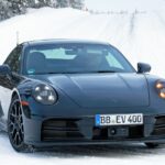 「電動化はどうなる!? ポルシェ「911」改良新型、謎のプロトタイプが初出現！ 」の5枚目の画像ギャラリーへのリンク