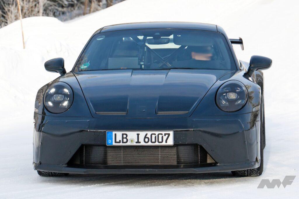 「ポルシェ「911 GT3」が992.2世代へアップデート！ スペックは「GT3 RS」に匹敵！ ダッシュボードはタイカンや2024年型カイエンに似てる？」の2枚目の画像