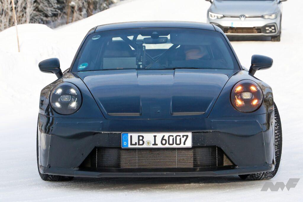 「ポルシェ「911 GT3」が992.2世代へアップデート！ スペックは「GT3 RS」に匹敵！ ダッシュボードはタイカンや2024年型カイエンに似てる？」の3枚目の画像