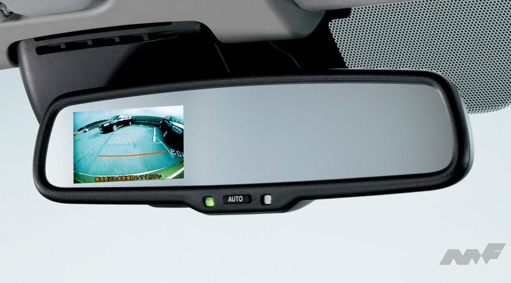 「トヨタ「プロボックス」が一部改良で、バックモニター内蔵自動防眩インナーミラーを全車に標準装備」の2枚目の画像