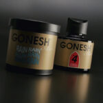 「伝統の芳香剤に現代的な香りとデザインを付加する100周年を記念した新調合GONESH[ガーネッシュ]【CarGoodsMagazine】」の1枚目の画像ギャラリーへのリンク