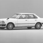 「1970年代のオイルショック時、日産5代目「セドリック」はどのようにしてターボエンジンを国に認めさせたのか【歴史に残るクルマと技術044】」の1枚目の画像ギャラリーへのリンク