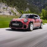 「EVを圧倒するスリル！ガソリンエンジン搭載の新型MINI「JCW」は最大250psの予感！」の5枚目の画像ギャラリーへのリンク