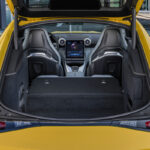 「421PS直4ターボの軽快FRスポーツ 新型メルセデスAMG GT 43クーペの受注が開始！パフォーマンスと快適性を兼ね備え、約2000万円という価格設定に」の1枚目の画像ギャラリーへのリンク