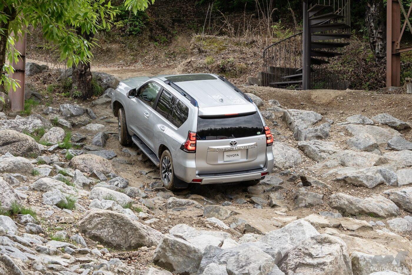 「悪路でわかったランクルネス！ 300はキング・オブ4WD、250はランクルのど真ん中、そして、70は別モノだ」の5枚めの画像