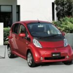 「三菱自動車「i-MiEV」の市販化を発表。世界初の量産電気自動車は、軽ながら高級車並みの459.9万円でデビュー【今日は何の日？6月5日】」の7枚目の画像ギャラリーへのリンク