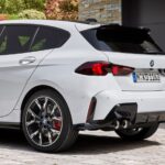 「新型BMW 1シリーズの第4世代モデルが新登場！新世代エンジンと7速ステップトロニック・ミッションを搭載し、ヨーロッパ・日本を主力市場に2024年10月から販売！」の24枚目の画像ギャラリーへのリンク