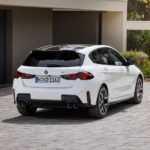 「新型BMW 1シリーズの第4世代モデルが新登場！新世代エンジンと7速ステップトロニック・ミッションを搭載し、ヨーロッパ・日本を主力市場に2024年10月から販売！」の28枚目の画像ギャラリーへのリンク