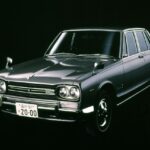 「日産5代目「スカイライン」は“ジャパン”！ ケンメリよりちょいジェントルで302万円～【今日は何の日？8月8日】」の2枚目の画像ギャラリーへのリンク