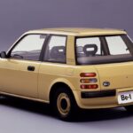 「日産のレトロ風パイクカー「Be-1」、遊び心満載で大人気！ 新車よりも中古車が高額に！【歴史に残るクルマと技術053】」の3枚目の画像ギャラリーへのリンク