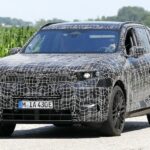 「BMW X5が激変するぞ！ドアハンドルなし、ノーズには光る極小グリル装備」の2枚目の画像ギャラリーへのリンク