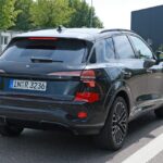 「アウディの主力SUV「Q3」が満を持してフルチェンへ！スポーティに進化する新型のデザインはコレでほぼ決まり」の2枚目の画像ギャラリーへのリンク