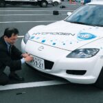 「ガソリンでも水素でも走れるマツダ「RX-8ハイドロジェンRE」の公道試験をスタートした2004年【今日は何の日？10月27日】」の2枚目の画像ギャラリーへのリンク