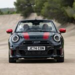 「新型MINI JCW/JCWコンバーチブルが登場！刺激的なパフォーマンスと個性的なスタイルを融合させた新時代のパフォーマンスモデル！」の16枚目の画像ギャラリーへのリンク