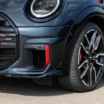 「新型MINI JCW/JCWコンバーチブルが登場！刺激的なパフォーマンスと個性的なスタイルを融合させた新時代のパフォーマンスモデル！」の9枚目の画像ギャラリーへのリンク