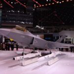 「新型ステルス戦闘機「J-35」や「J-20」が登場。中国の最新兵器が一同に会した同国最大の航空ショーを現地よりレポート」の2枚目の画像ギャラリーへのリンク