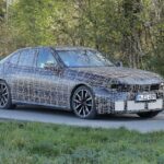 「スクープ! BMW 3シリーズ次期型ついに捕捉、王道の60年代デザインが復活!?」の16枚目の画像ギャラリーへのリンク