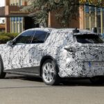 「メルセデスベンツ「EQC」の後継モデル「GLC EV」が消滅したCクラスワゴンの穴を埋める!? 最新プロトタイプがデザイン変更？」の9枚目の画像ギャラリーへのリンク