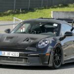 「HV搭載しない最後の水平対向6気筒に…ポルシェ「911 GT3 RS」いよいよ発売へ！」の2枚目の画像ギャラリーへのリンク