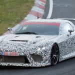 「レクサス『LFA』後継スーパーカーがニュル降臨！2種のリアウィングを確認」の2枚目の画像ギャラリーへのリンク